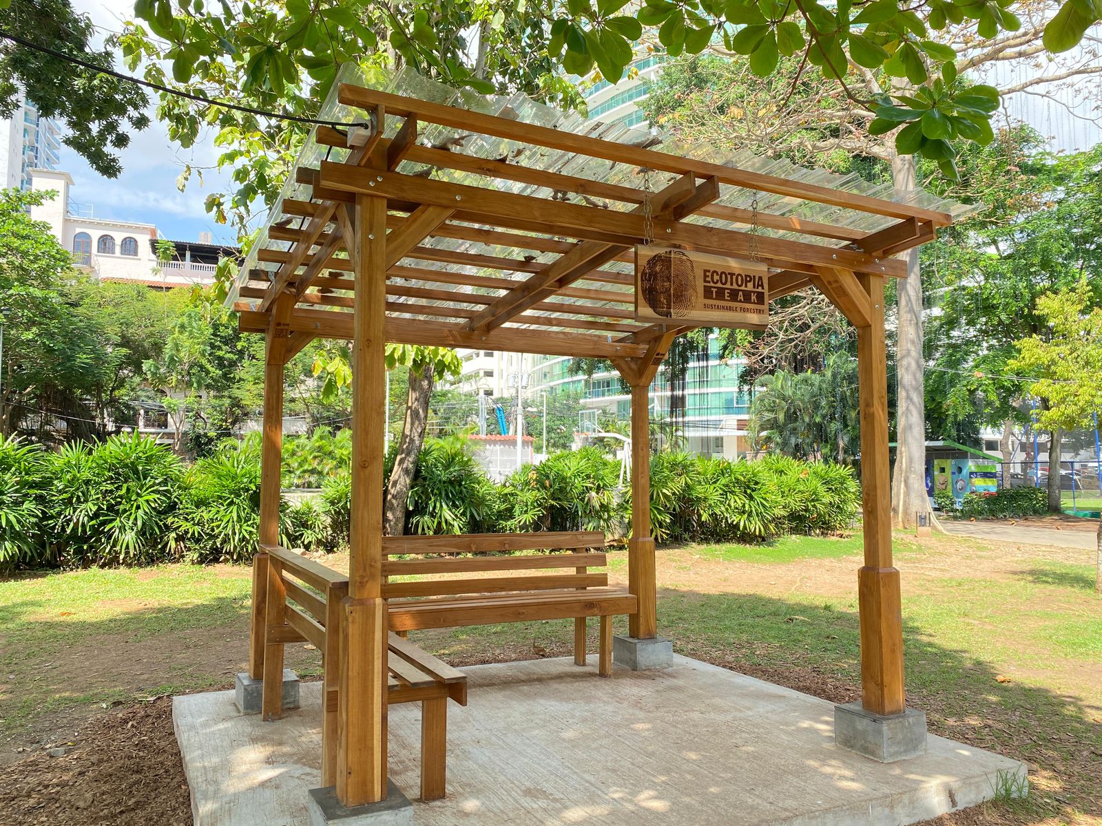 Pergola de teca
